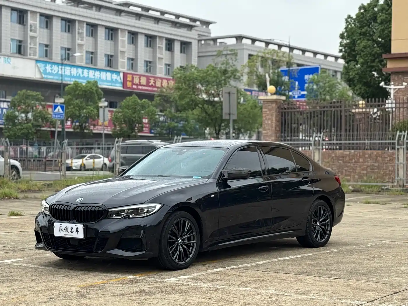Фото 2 - BMW 3 Series