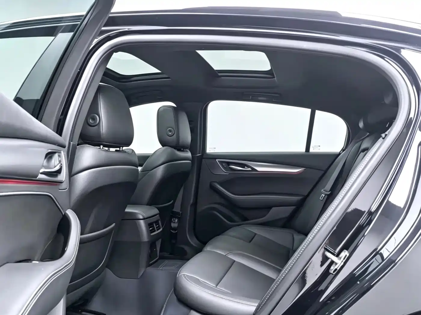 Фото 4 - Cadillac CT5