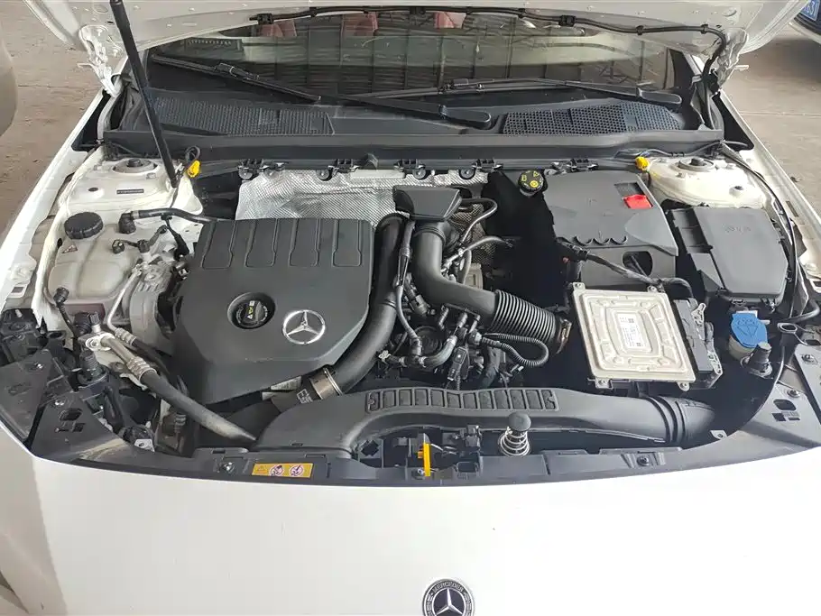 Mercedes-Benz CLA (Import) 2022 Facelift CLA 200 фото 10