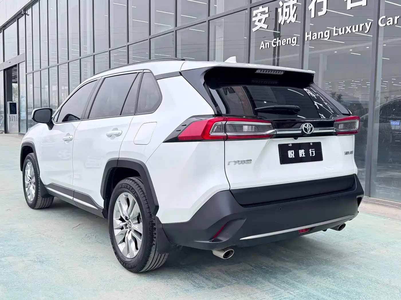 Toyota Wildlander 2020 2.0L CVT 2WD Premium фото 5