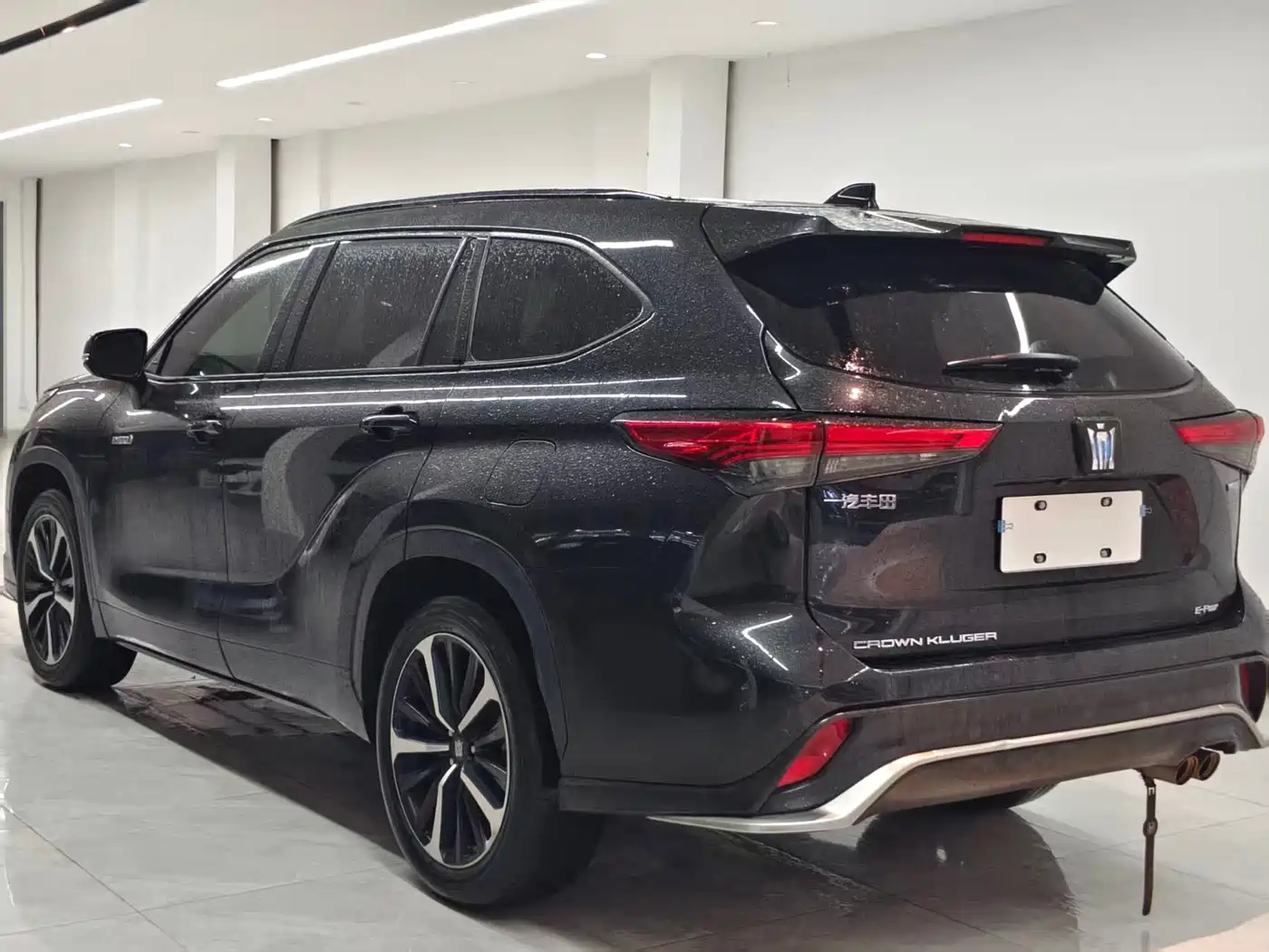 Toyota Crown Kluger 2023 2022 2.5L HEV 4WD Premium Edition