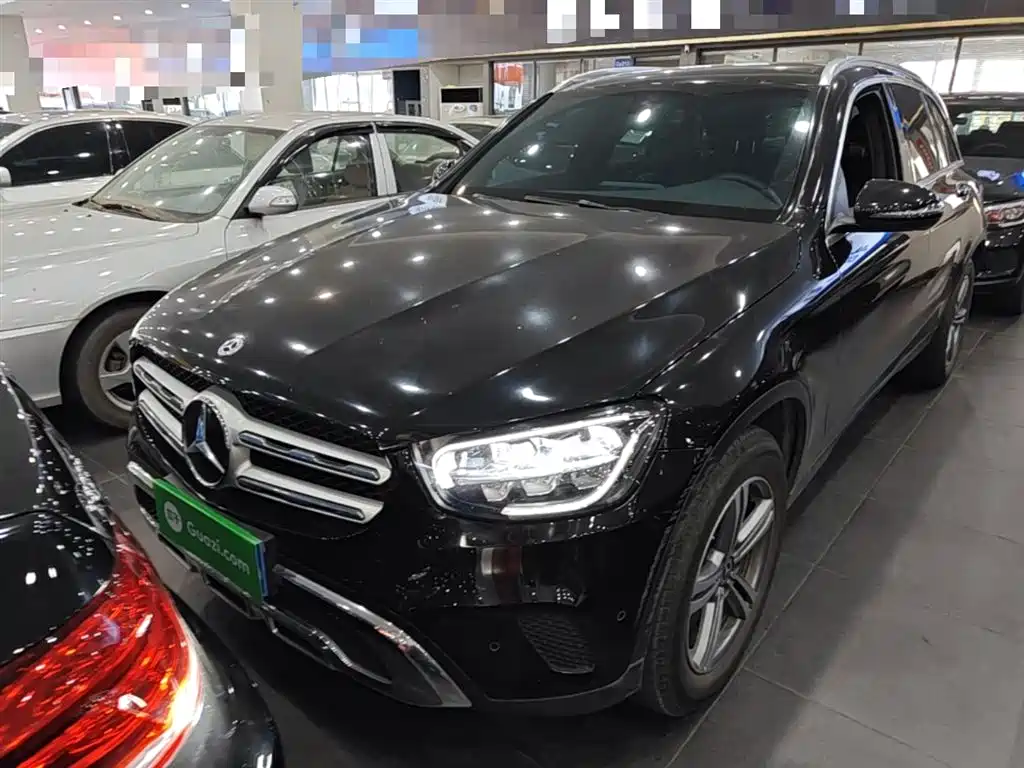 MERCEDES-BENZ GLC