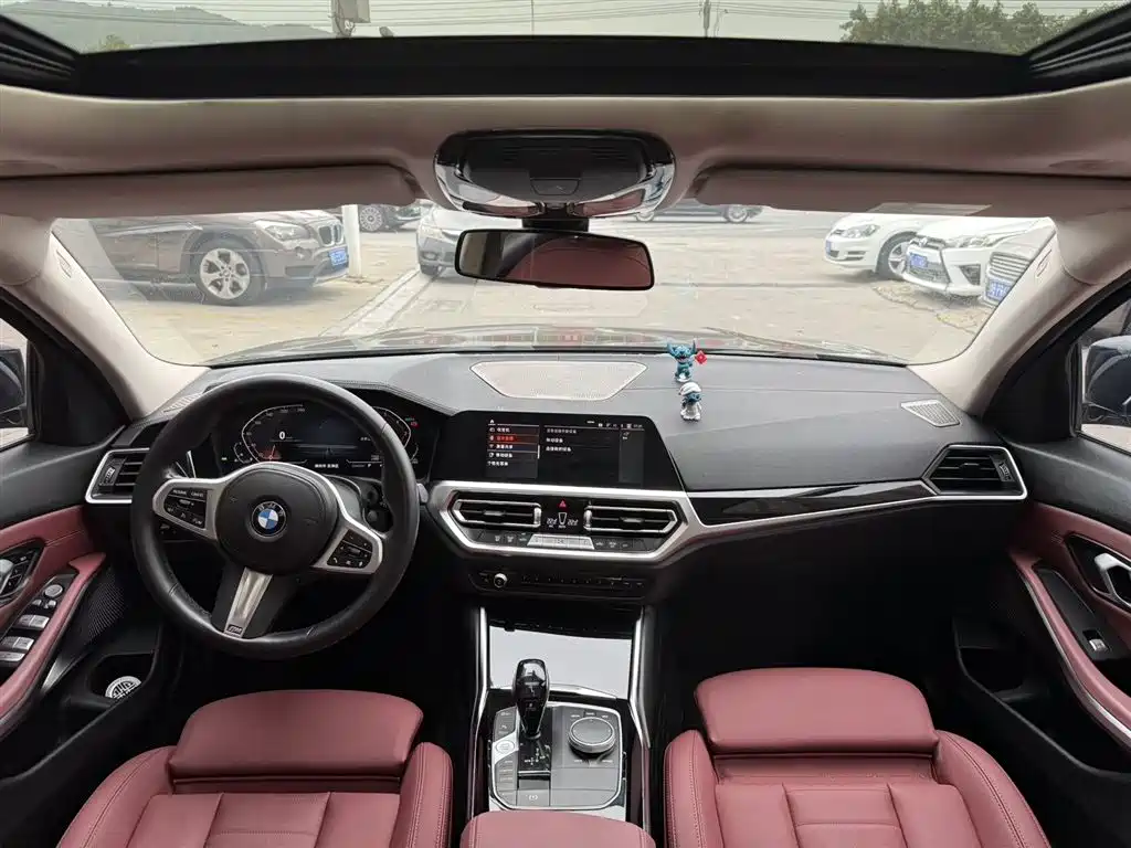 BMW 3-SERIES