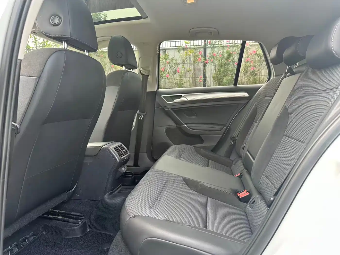 Volkswagen Golf 2019 280TSI DSG Comfort (China V) фото 6