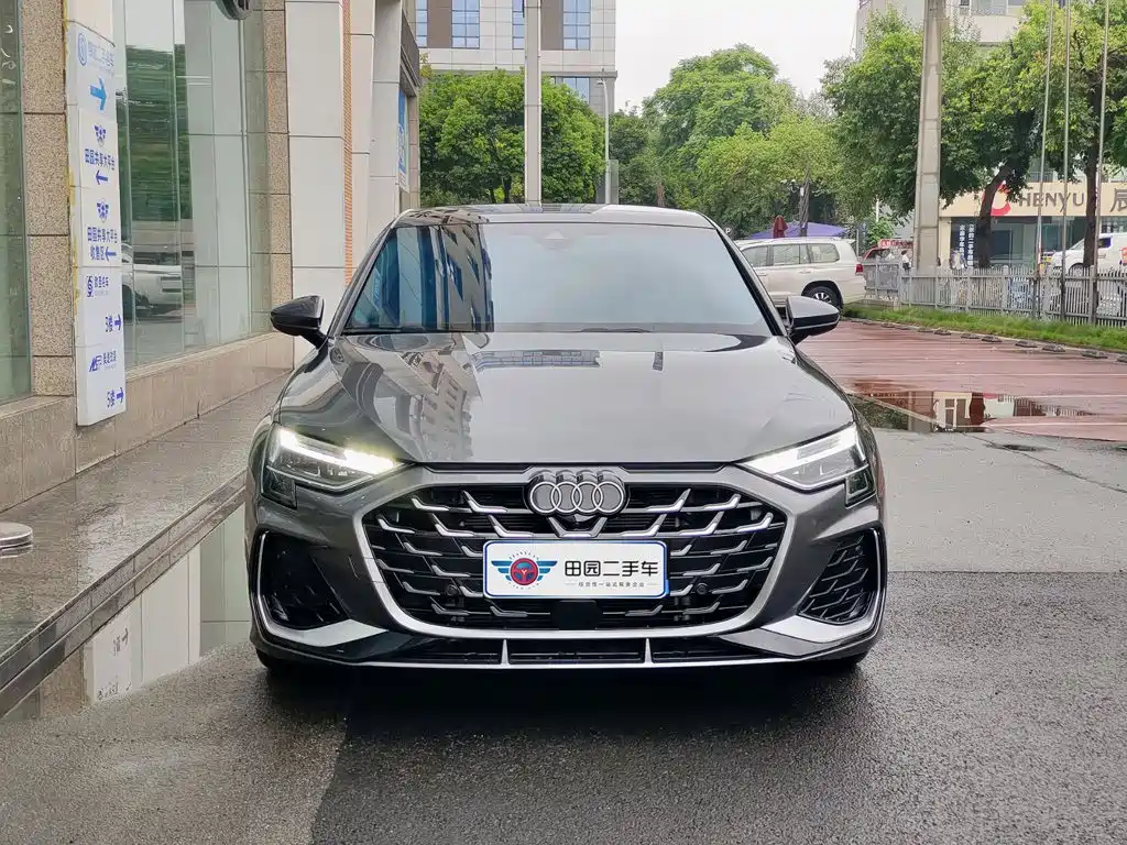 Фото 2 - Audi A3