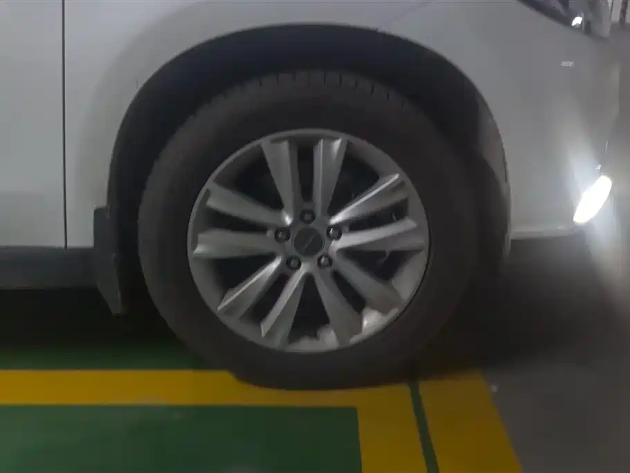Haval H2 2014 1.5T Manual 2WD Premium Edition фото 6