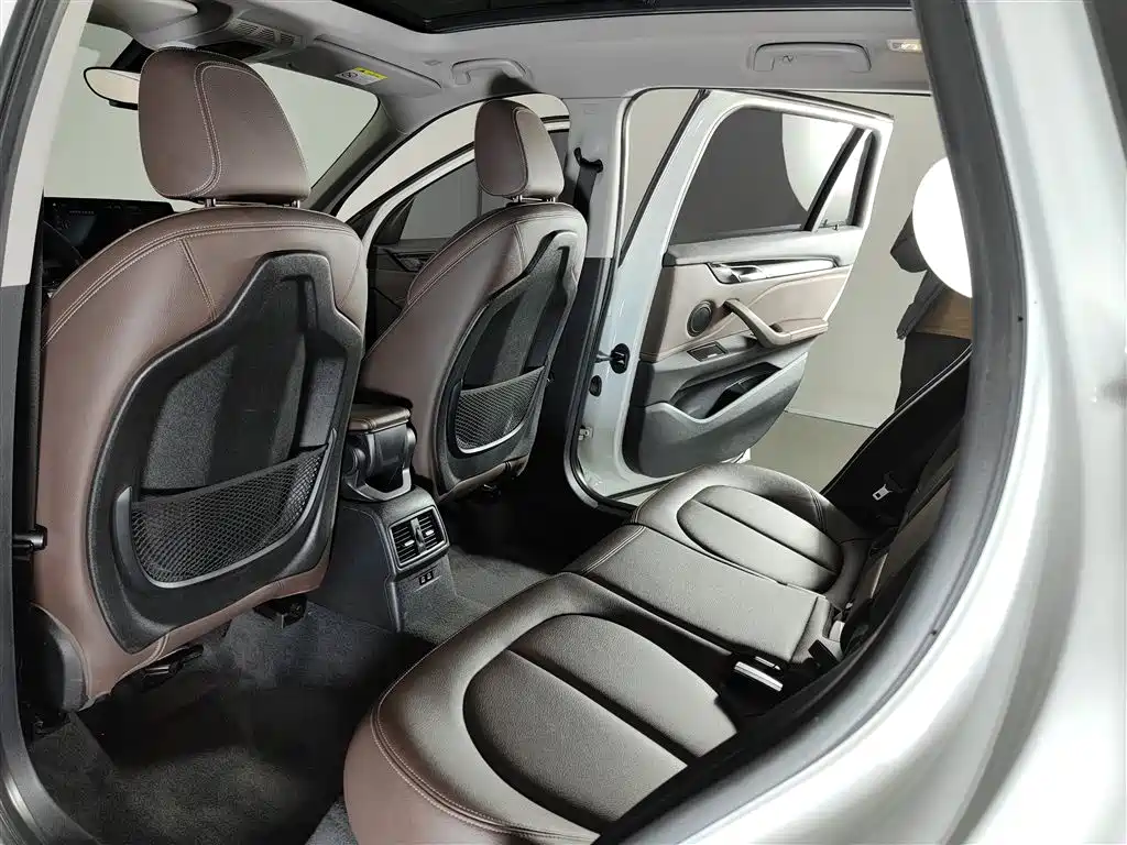 BMW X1 2020 sDrive20Li Premium Edition фото 8