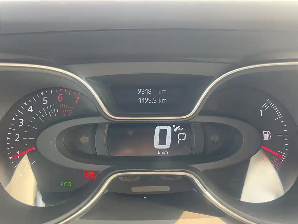 Renault Captur 2019 2018 TCe190 Urban Style