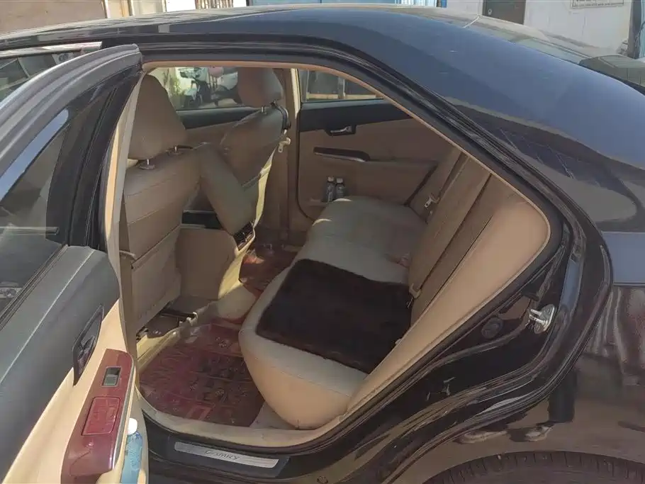 Toyota Camry 2013 2.5G Comfort фото 11