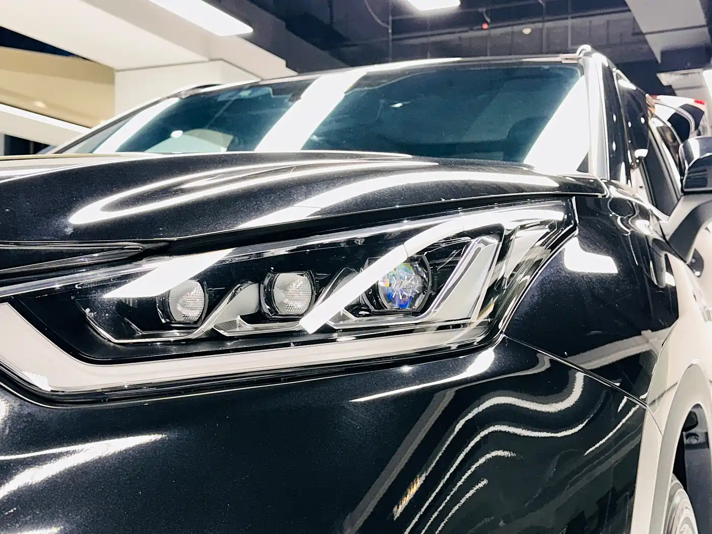 Toyota Crown Kluger 2021 2.5L HEV 4WD Premium фото 16