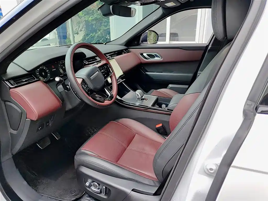 Land Rover Range Rover Velar 2024 Dynamic HSE фото 7