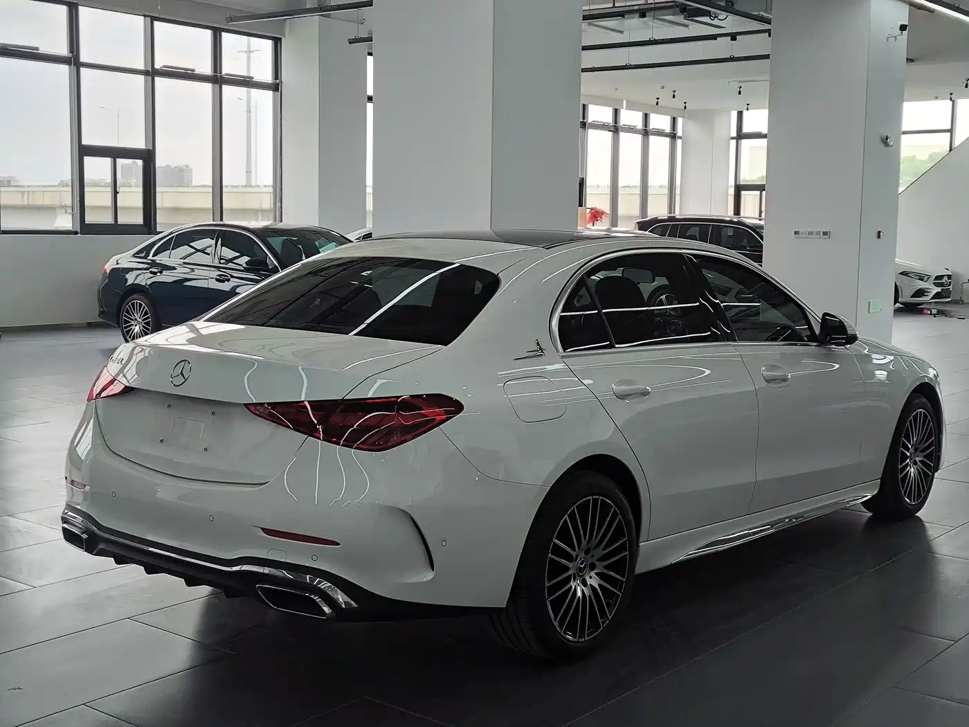 Mercedes-Benz C-Class 2024 C 260 L Sport фото 4