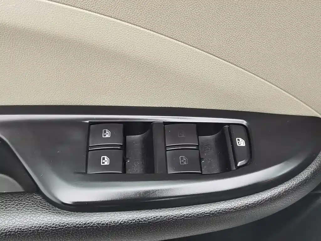 Photo 9 - Buick Excelle