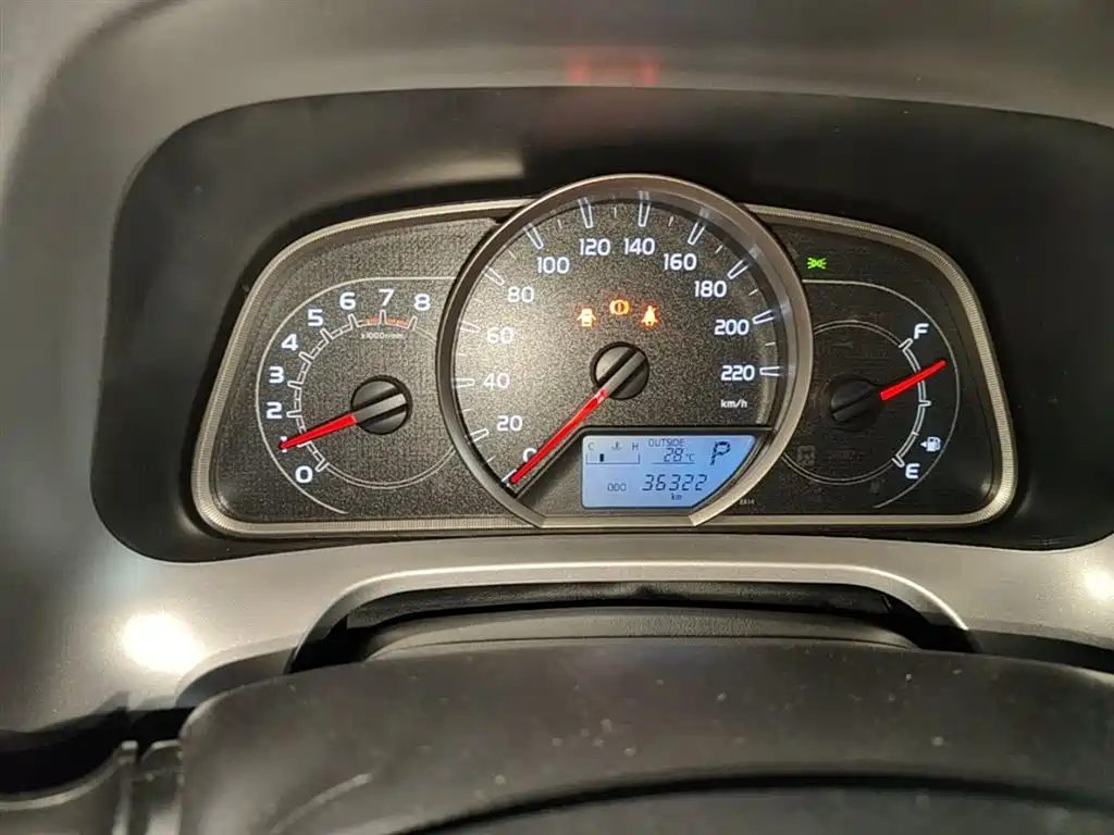 Toyota RAV4 Rongfang 2016 2.0L CVT 2WD Trend (China V) фото 12