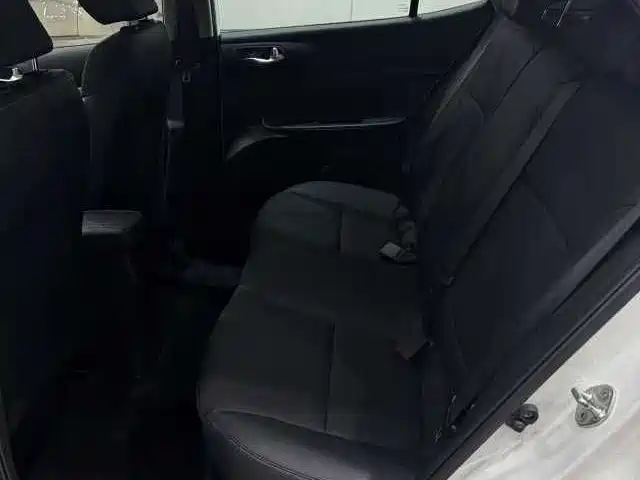Kia KX1 2021 1.4L CVT Fun Sunroof Version фото 7