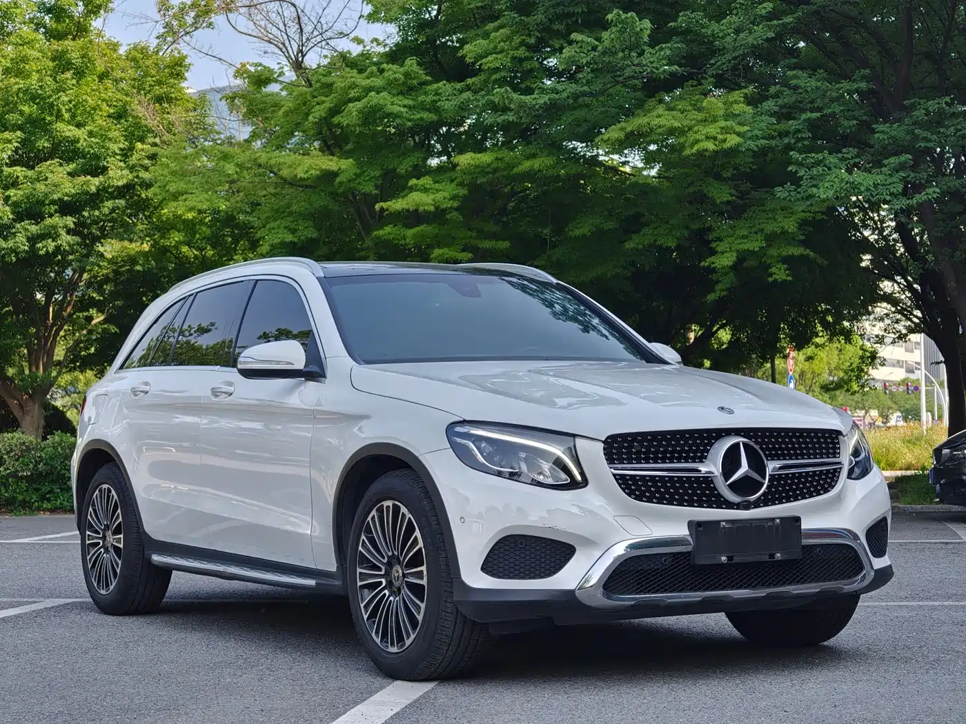 Mercedes-Benz GLC 2019 Model GLC 200 L 4MATIC фото 3