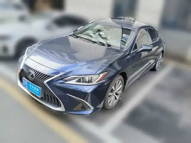 Lexus ES 2020 200 Excellence — фото 1