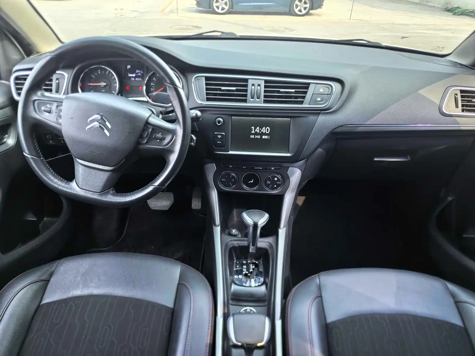 Фото 12 - Citroën C3-XR