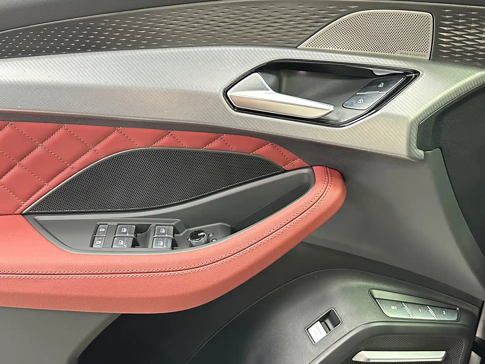 Photo 22 - Audi Q6