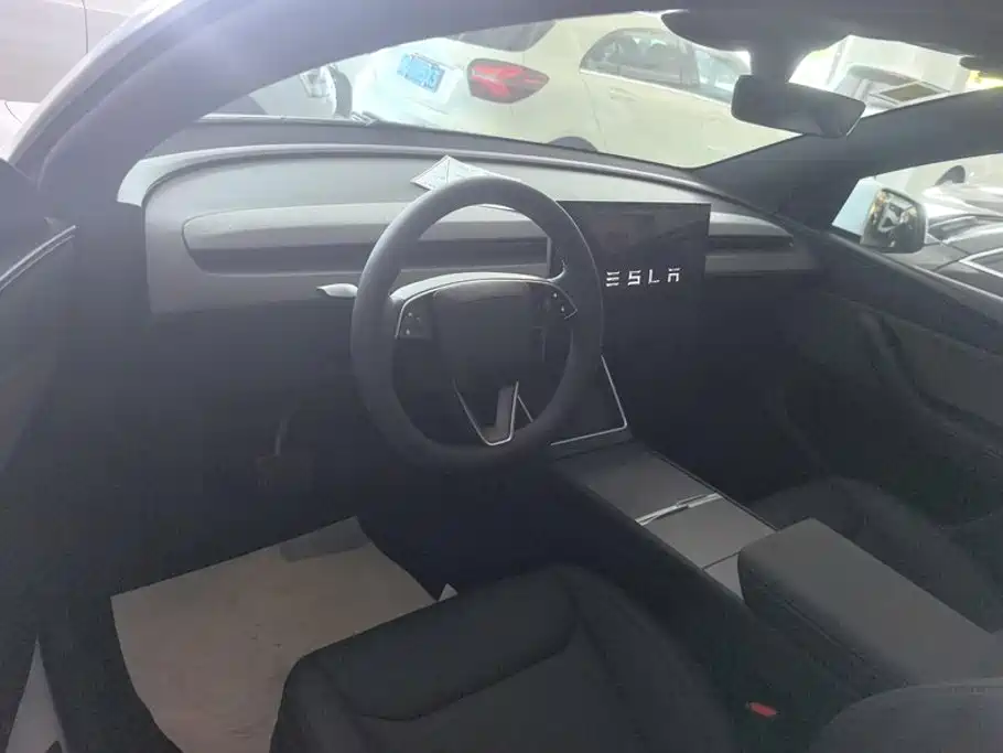 Tesla Model Y 2026 2026 Rear-Wheel Drive