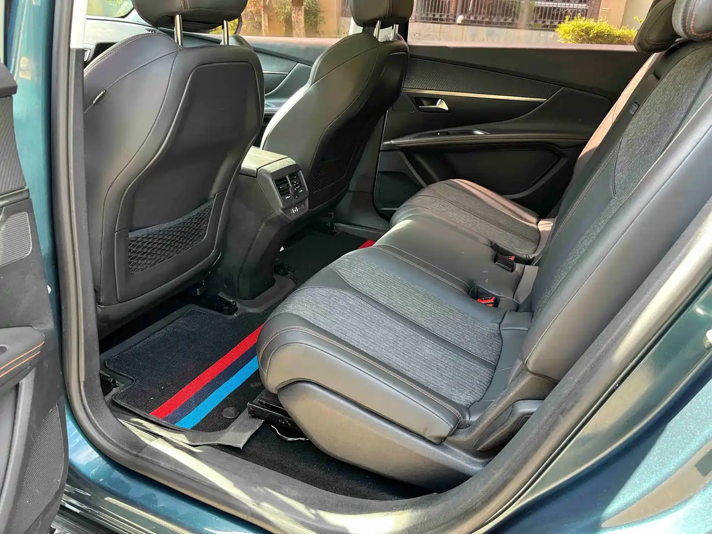 Peugeot 5008 2017 380THP 7-seat Elite Edition фото 9