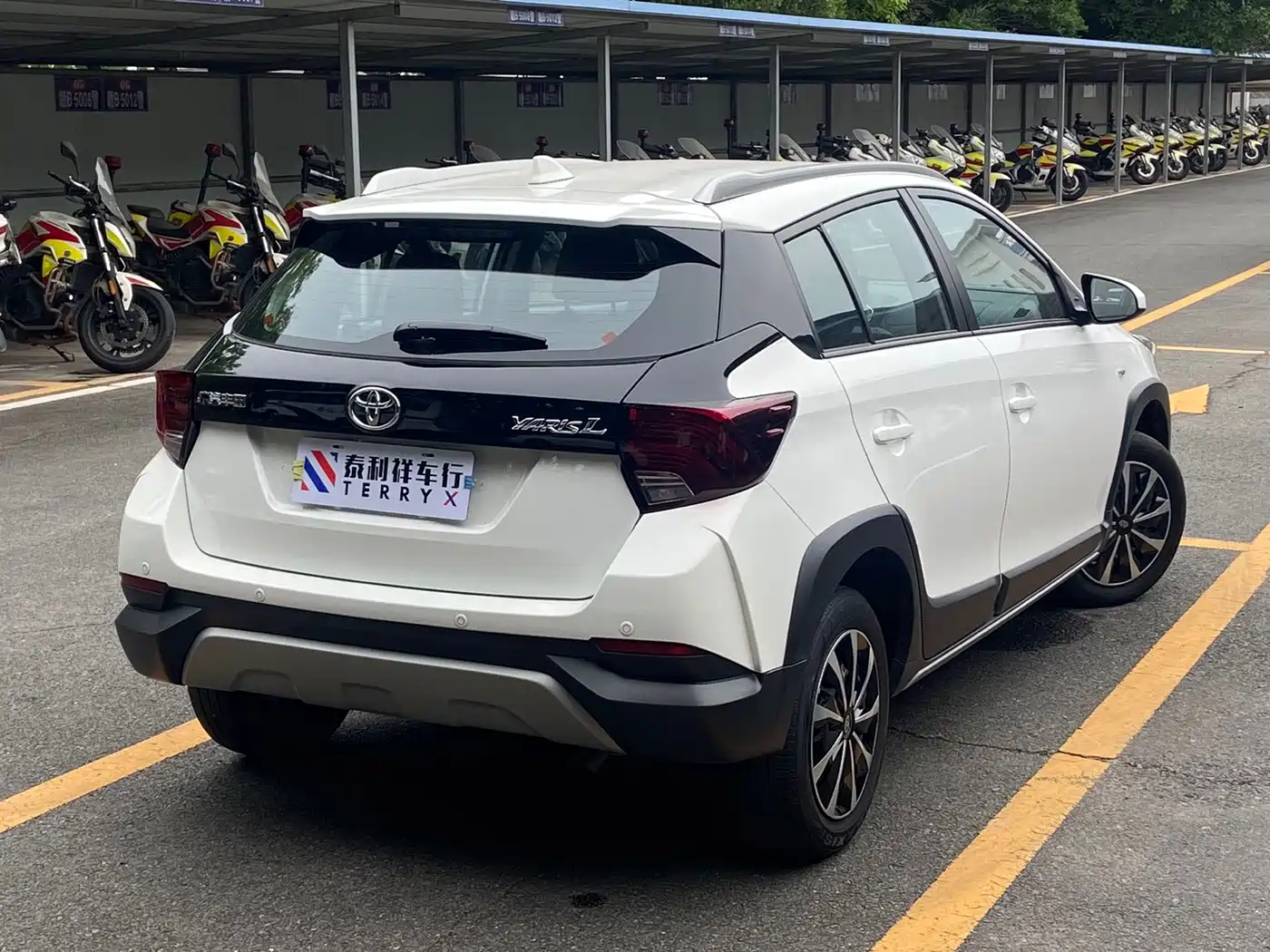 Toyota YARiS L Zhi Xuan 2022 Zhi Xuan X 1.5L CVT Leading PLUS Edition фото 4