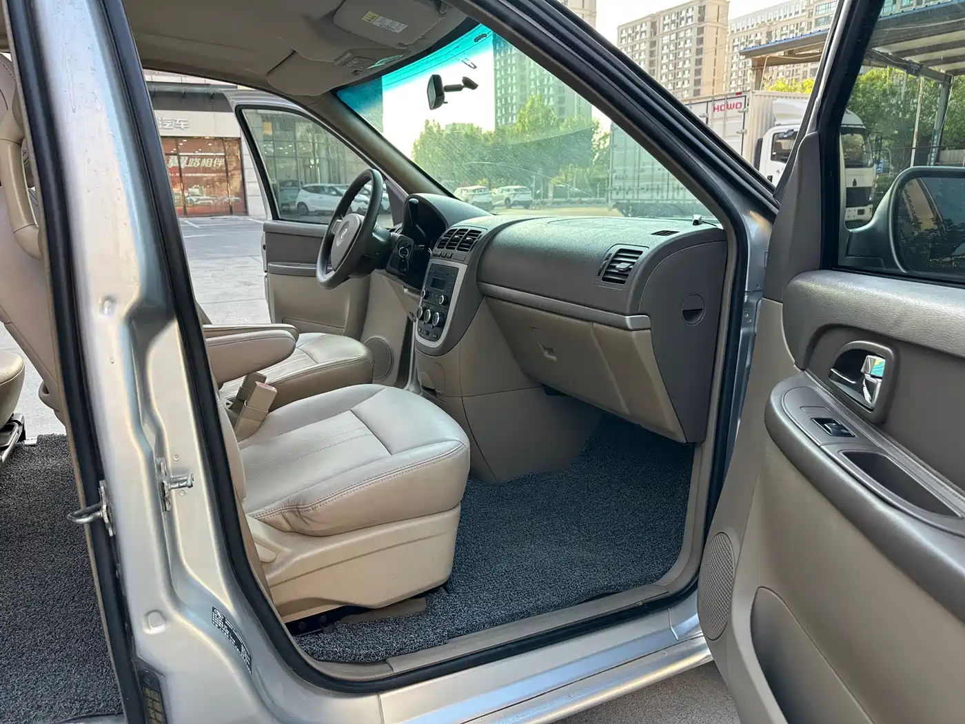 Buick GL8 2014 2.4L Classic Edition фото 10