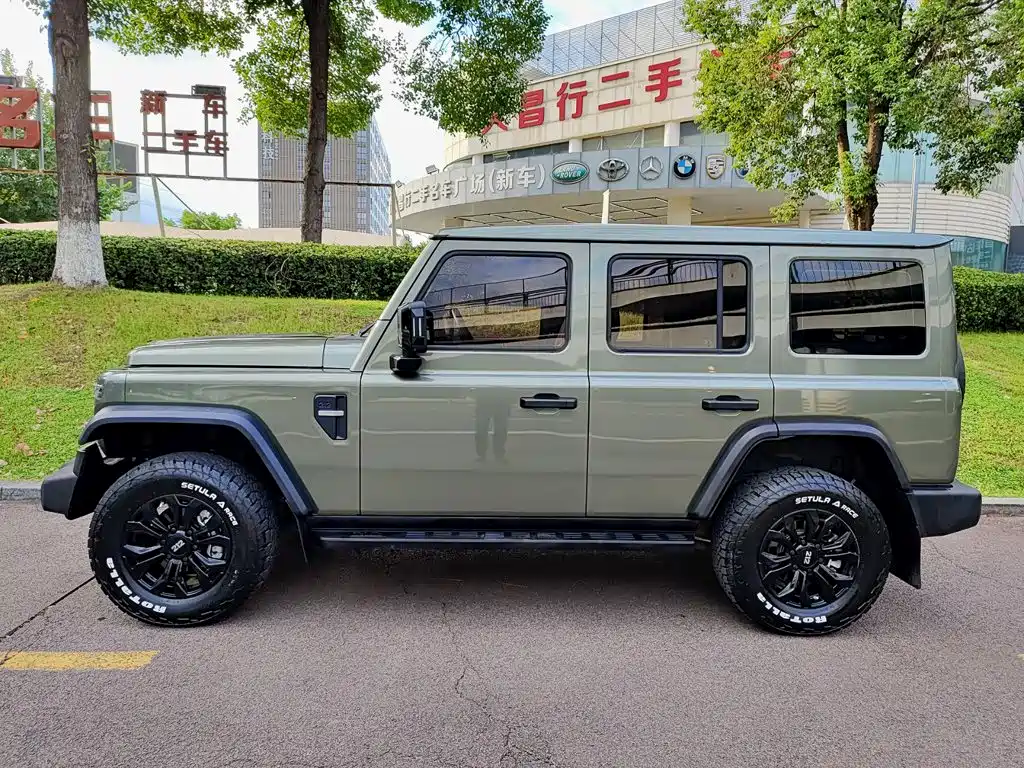 212 T01 2025 2024 2.0T Explorer