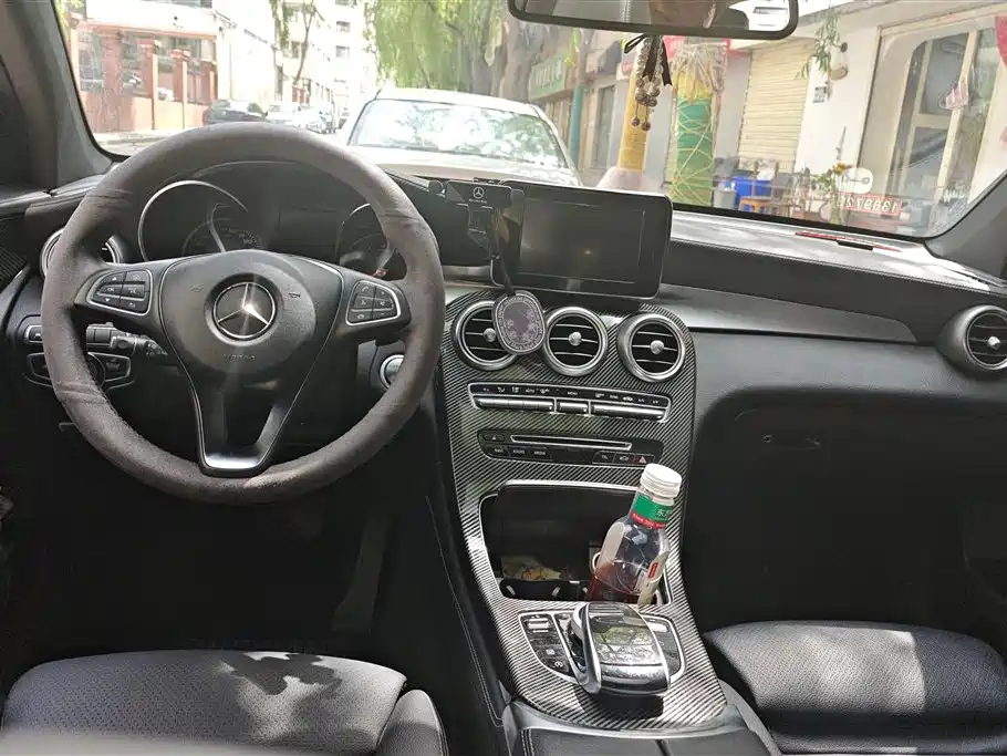 Mercedes-Benz GLC Coupe 2017 GLC 260 4MATIC Coupe SUV фото 12