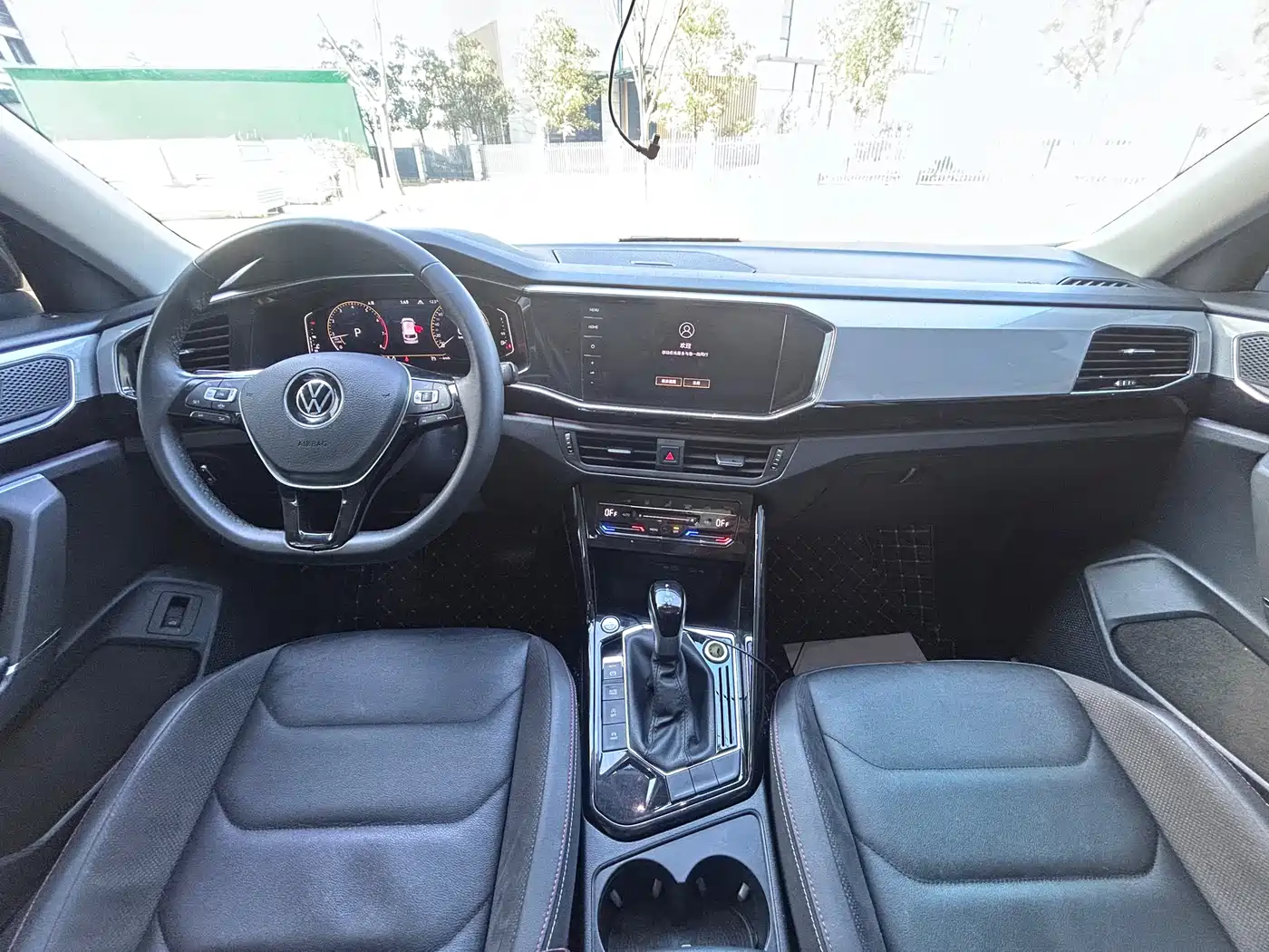 Volkswagen Tayron 2021 330TSI 2WD 3rd Anniversary Limited Edition фото 19