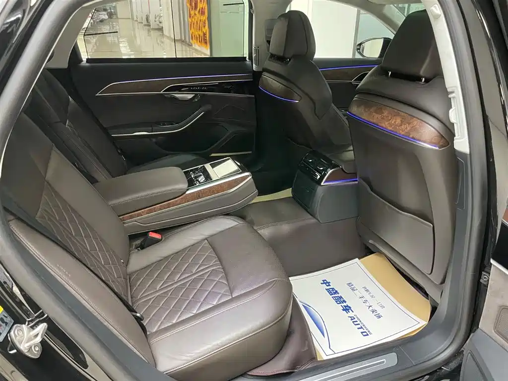 Audi A8 2022 A8L 55 TFSI quattro Luxury Collector's Edition фото 18