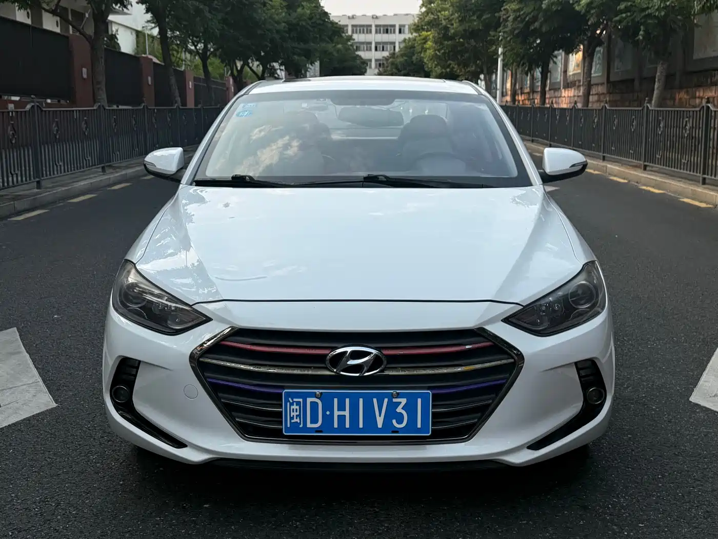 Hyundai Elantra 2016 Model 1.6L Automatic Smart Elite фото 2