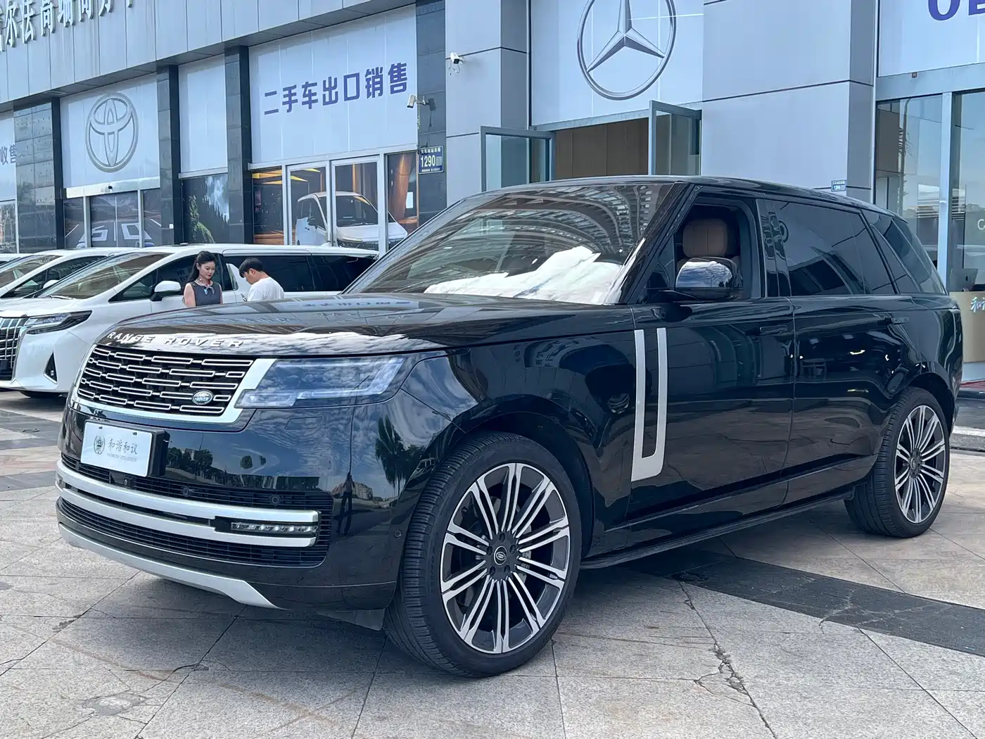 Land Rover Range Rover 2025 3.0 L6 400PS Genesis Extended Wheelbase
