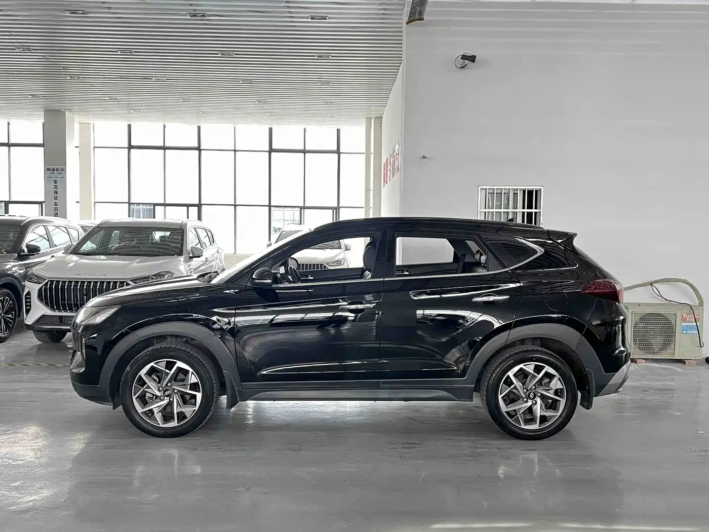 Hyundai Tucson 2019 280TGDi Dual-clutch 2WD Fashion Edition China VI фото 2
