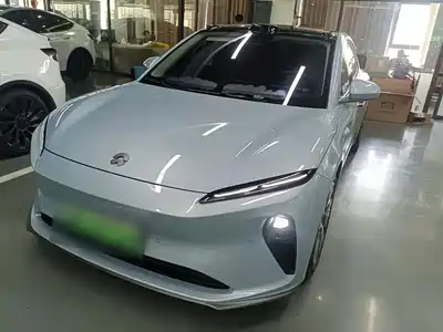 NIO ET5