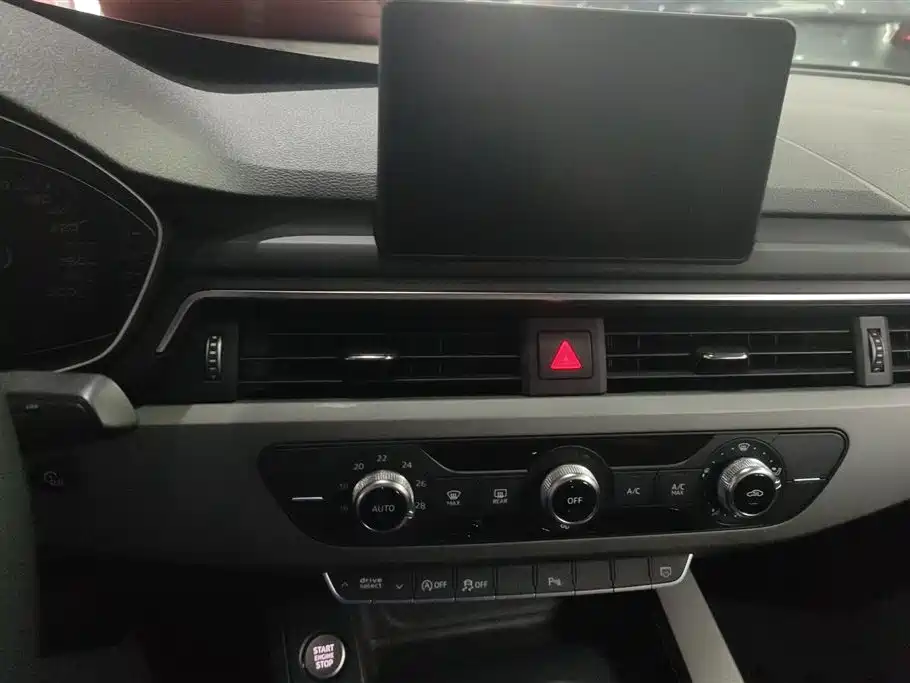 Audi A4L 2018 30th Anniversary 40 TFSI Progressive фото 13