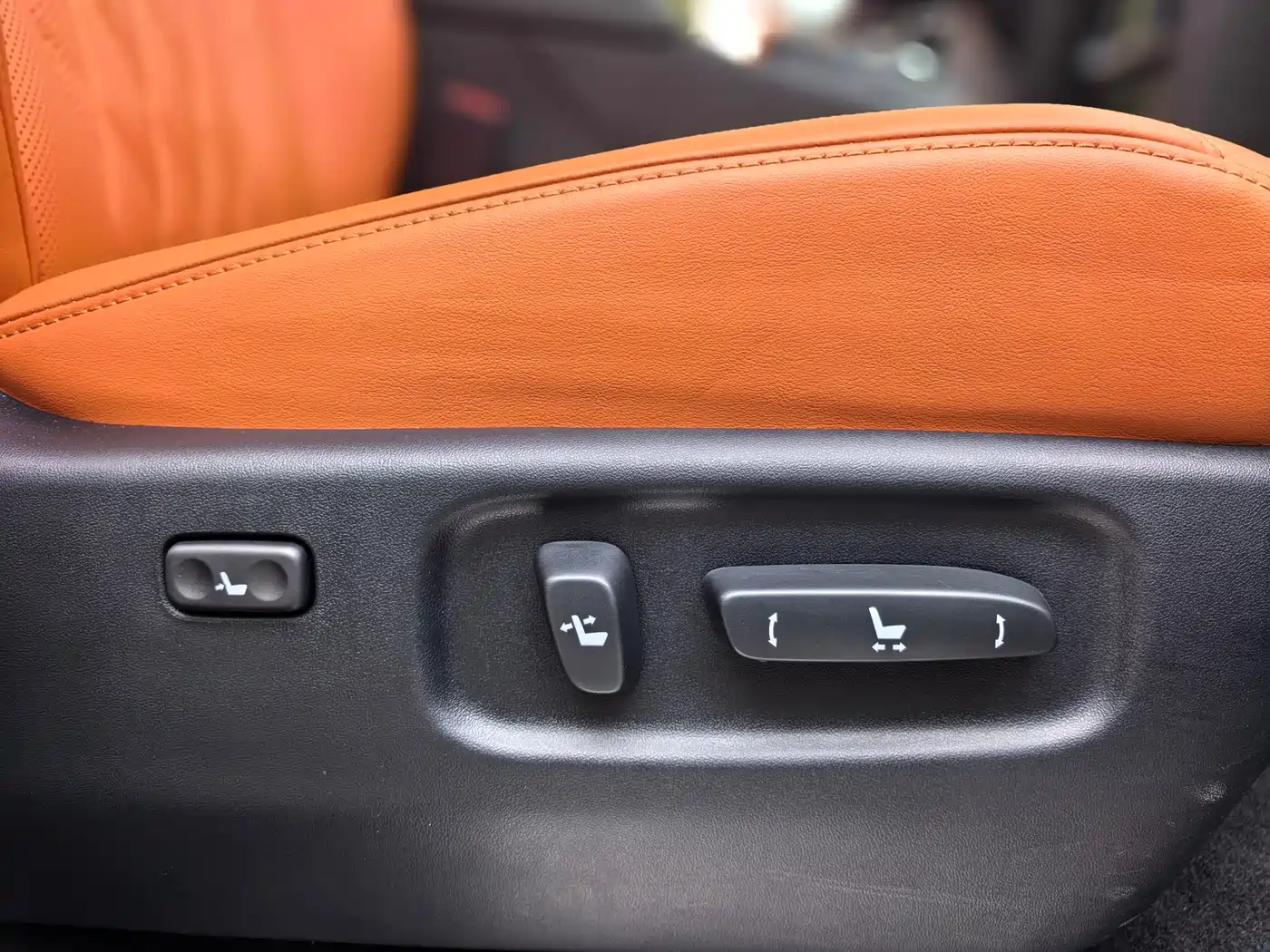 Lexus LX 2019 570 Peak Special Edition фото 13