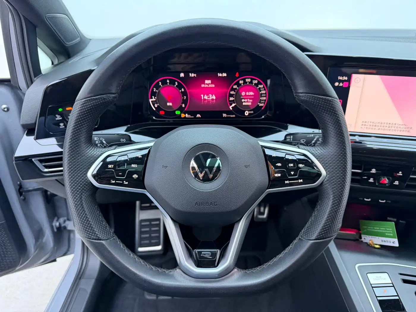 Volkswagen Golf 2023 280TSI DSG R-Line Lite фото 7