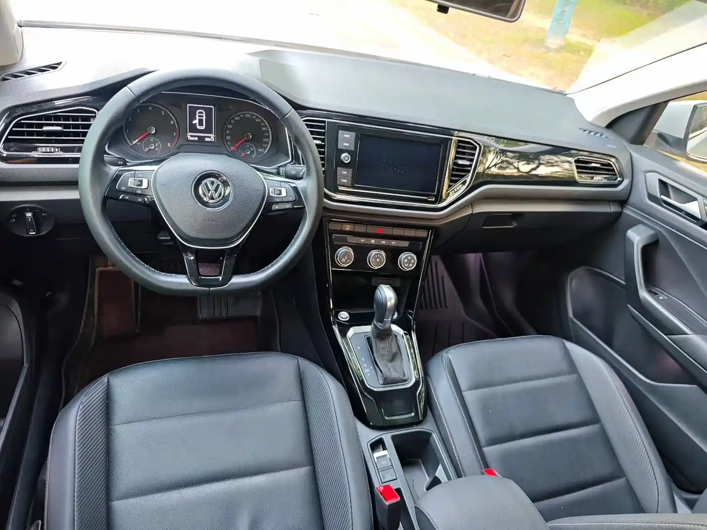 Volkswagen T-ROC 2019 280TSI DSG 2WD Comfort Type China V фото 4