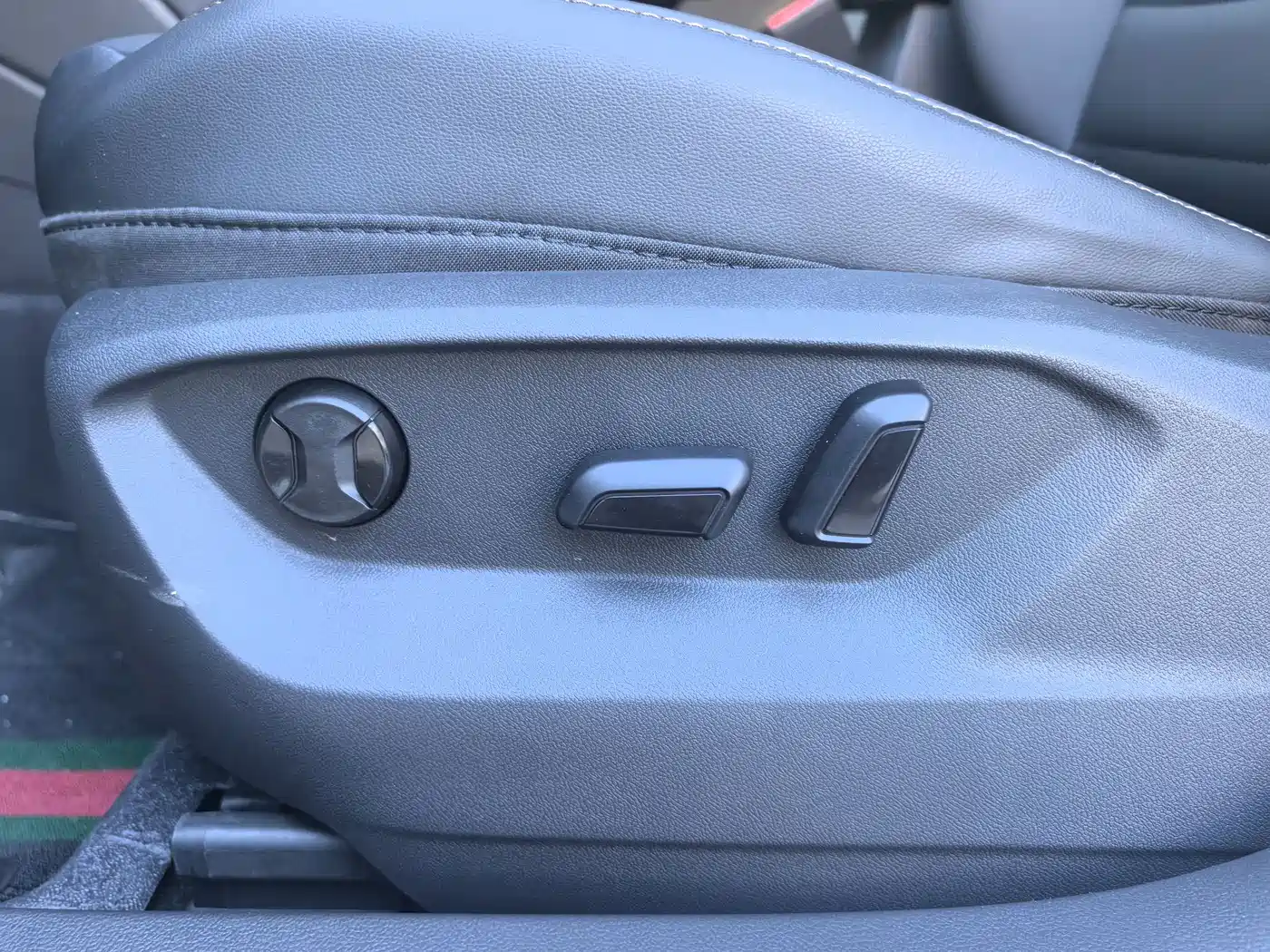 Volkswagen Tharu 2022 280TSI 2WD Comfort фото 11