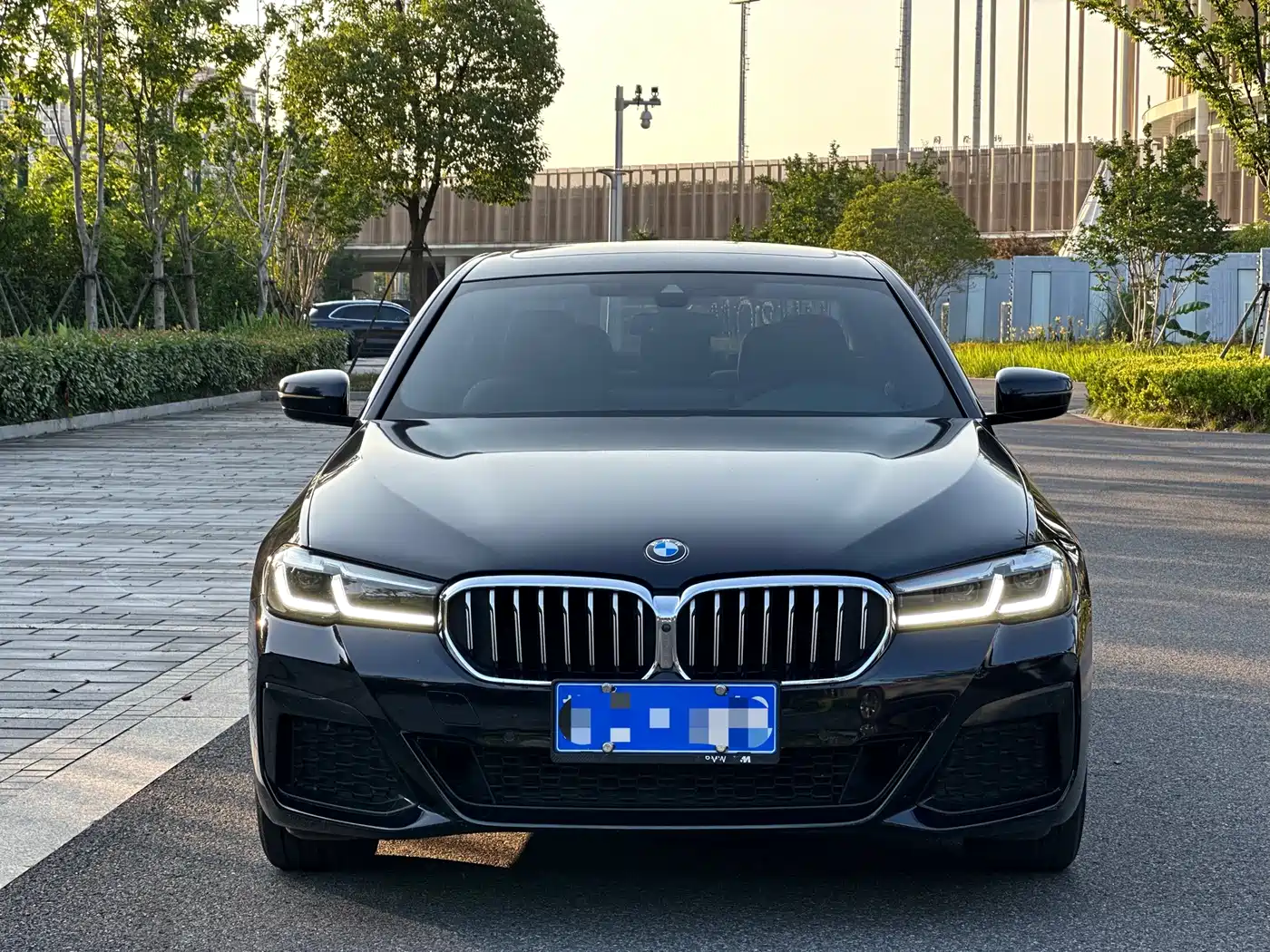 BMW 5 Series 2022 530Li Exclusive M Sport Package фото 2
