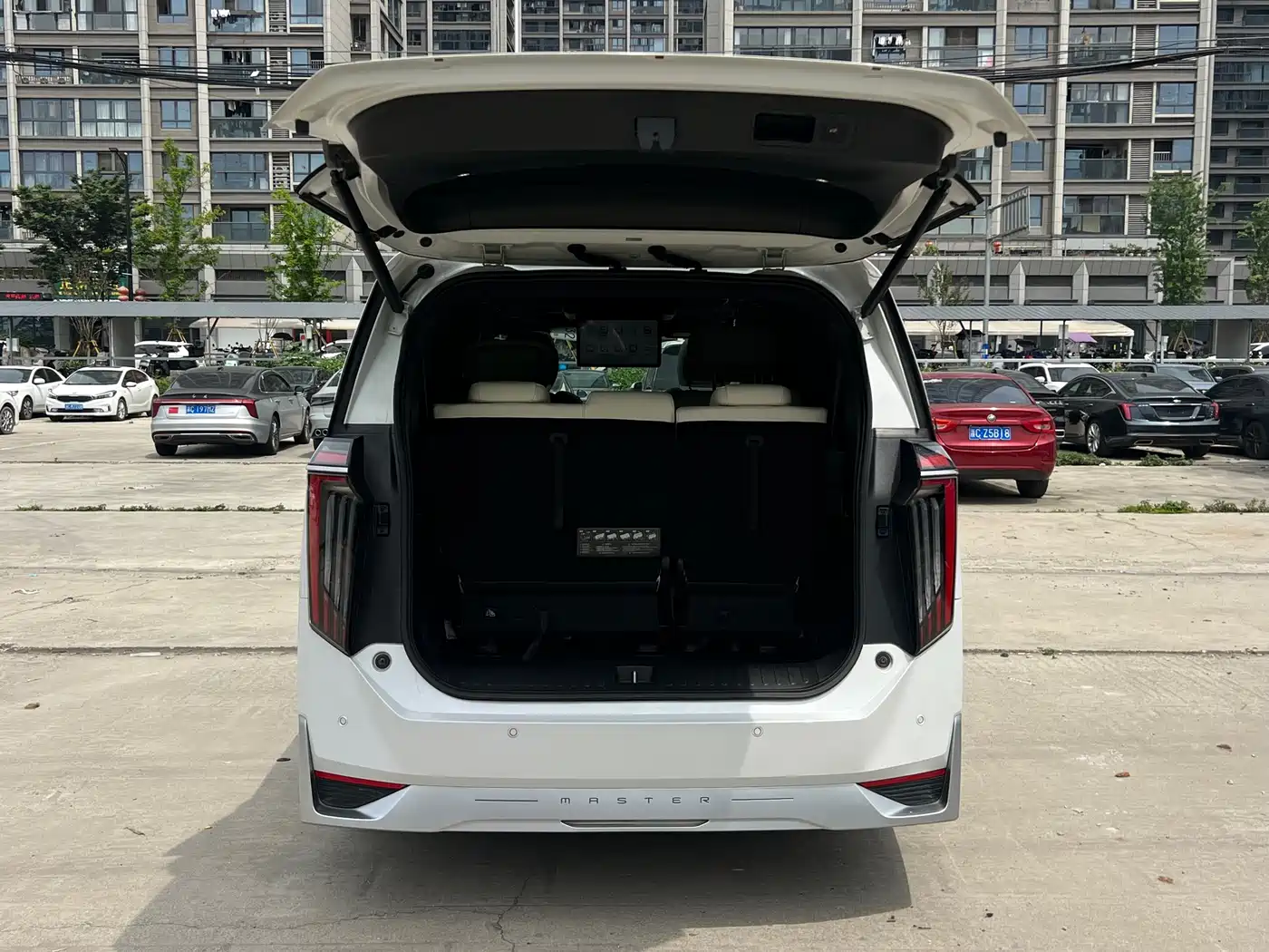 GAC Trumpchi Trumpchi M8 2023 Model Master Series Hybrid Royal Edition фото 24