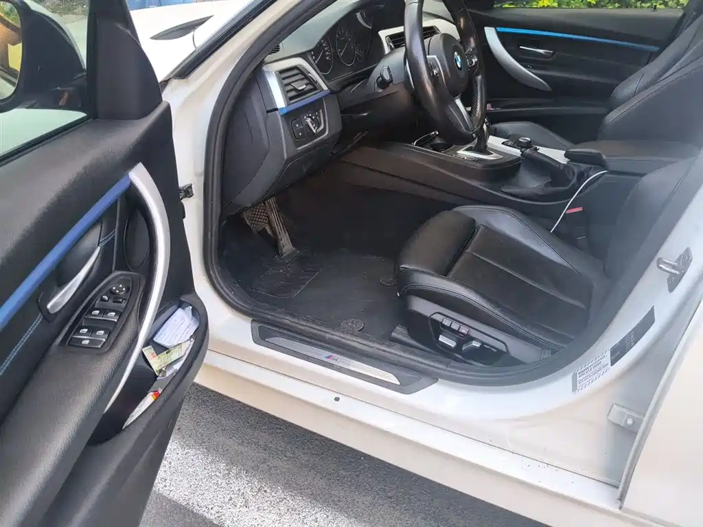 BMW 3 Series 2018 320i M Sport Package фото 13