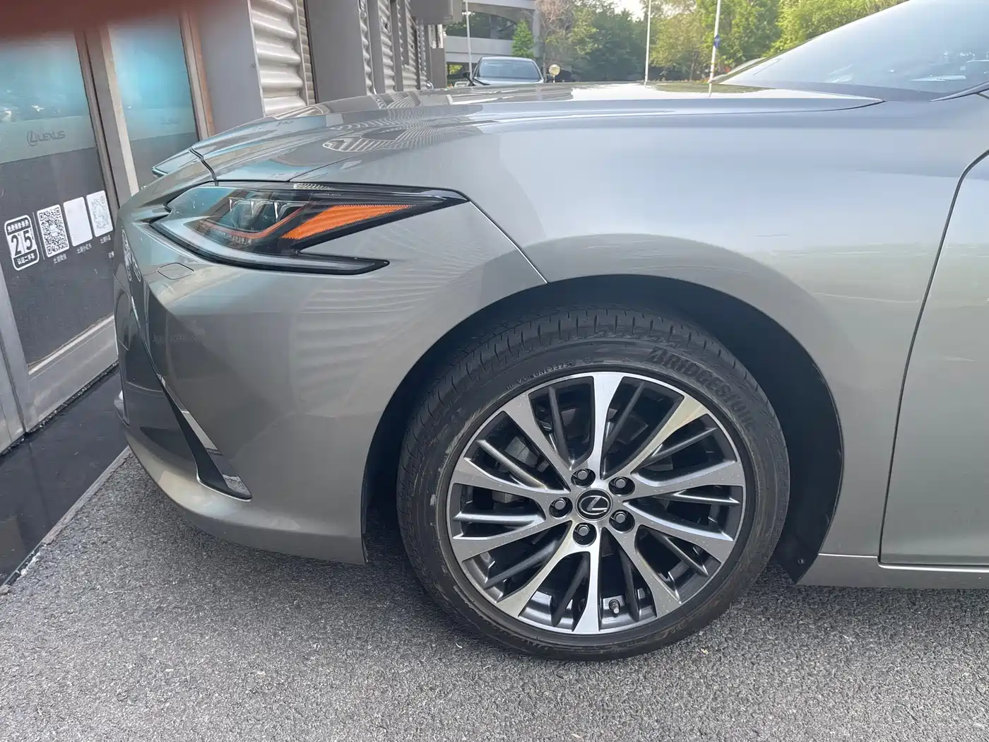 Lexus ES 2021 300h Luxury Edition фото 24