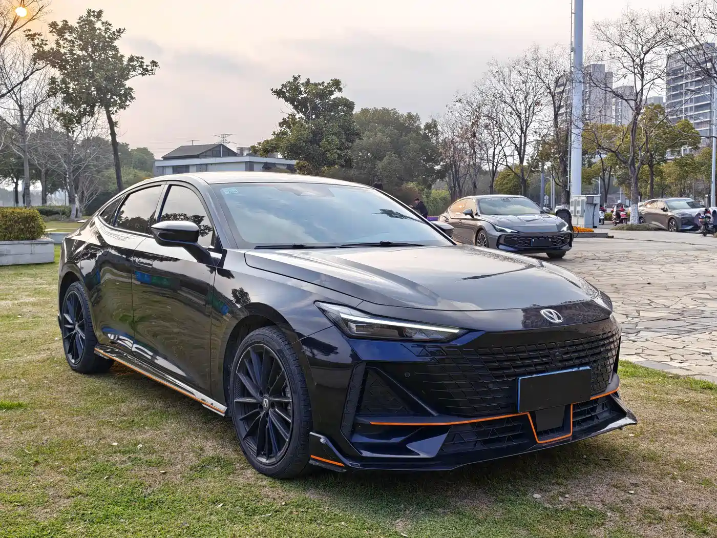 CHANGAN UNI-V