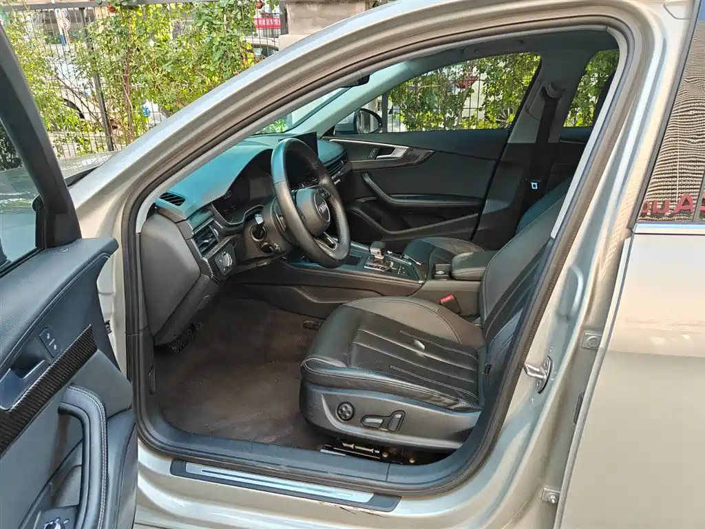 Audi A4L 2020 40 TFSI Luxury Elegance фото 8