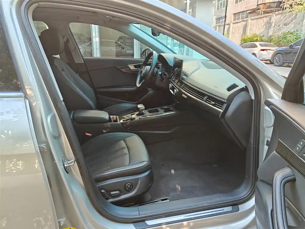 Audi A4L 2020 40 TFSI Luxury Elegance фото 10