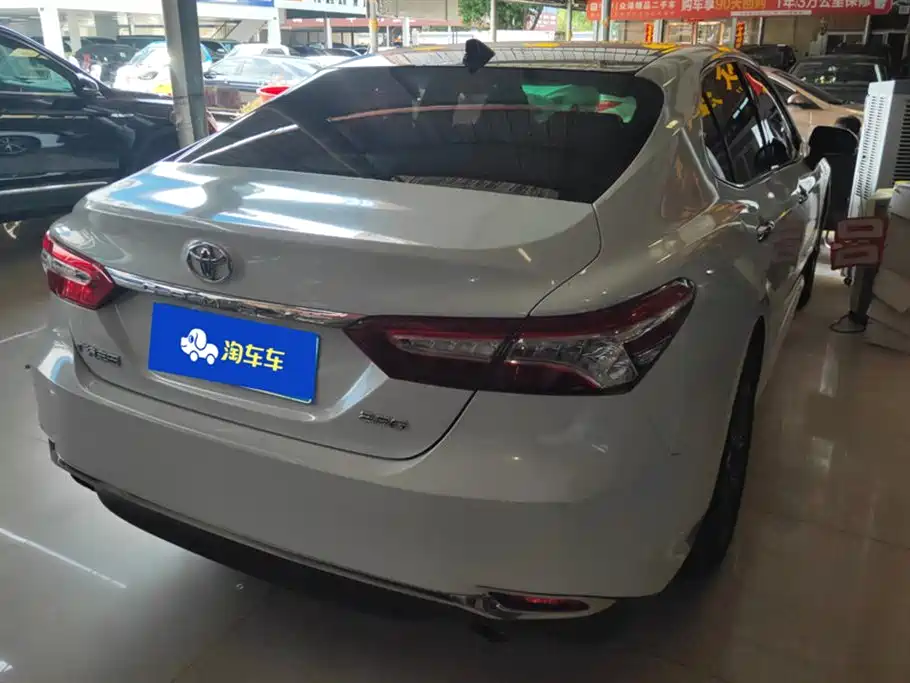 Toyota Camry 2021 2.5G Luxury Edition фото 3