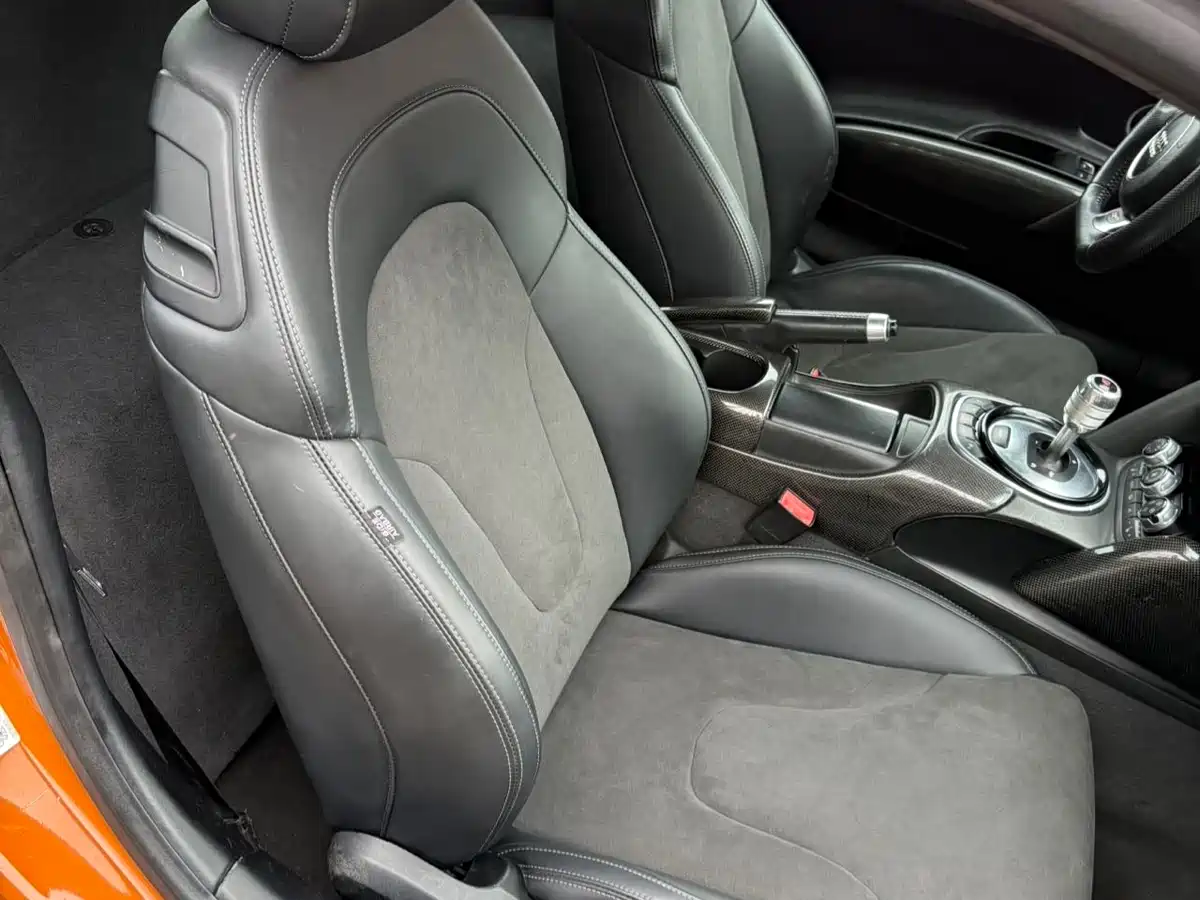Audi R8 2014 4.2 FSI quattro фото 5