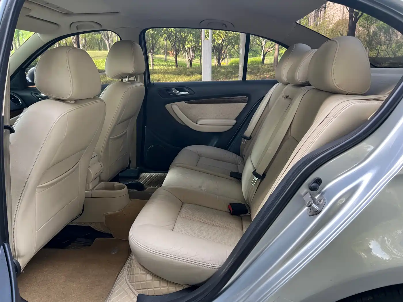 Volkswagen Lavida 2011 1.6L Automatic Pinxuan Edition фото 8